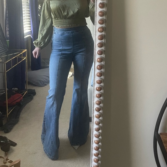 Wide bell bottom pants - Picture 5 of 6